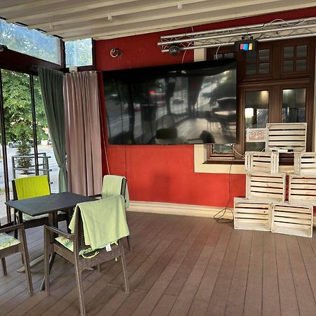 Hotel Palacyk Konin Конин Экстерьер фото
