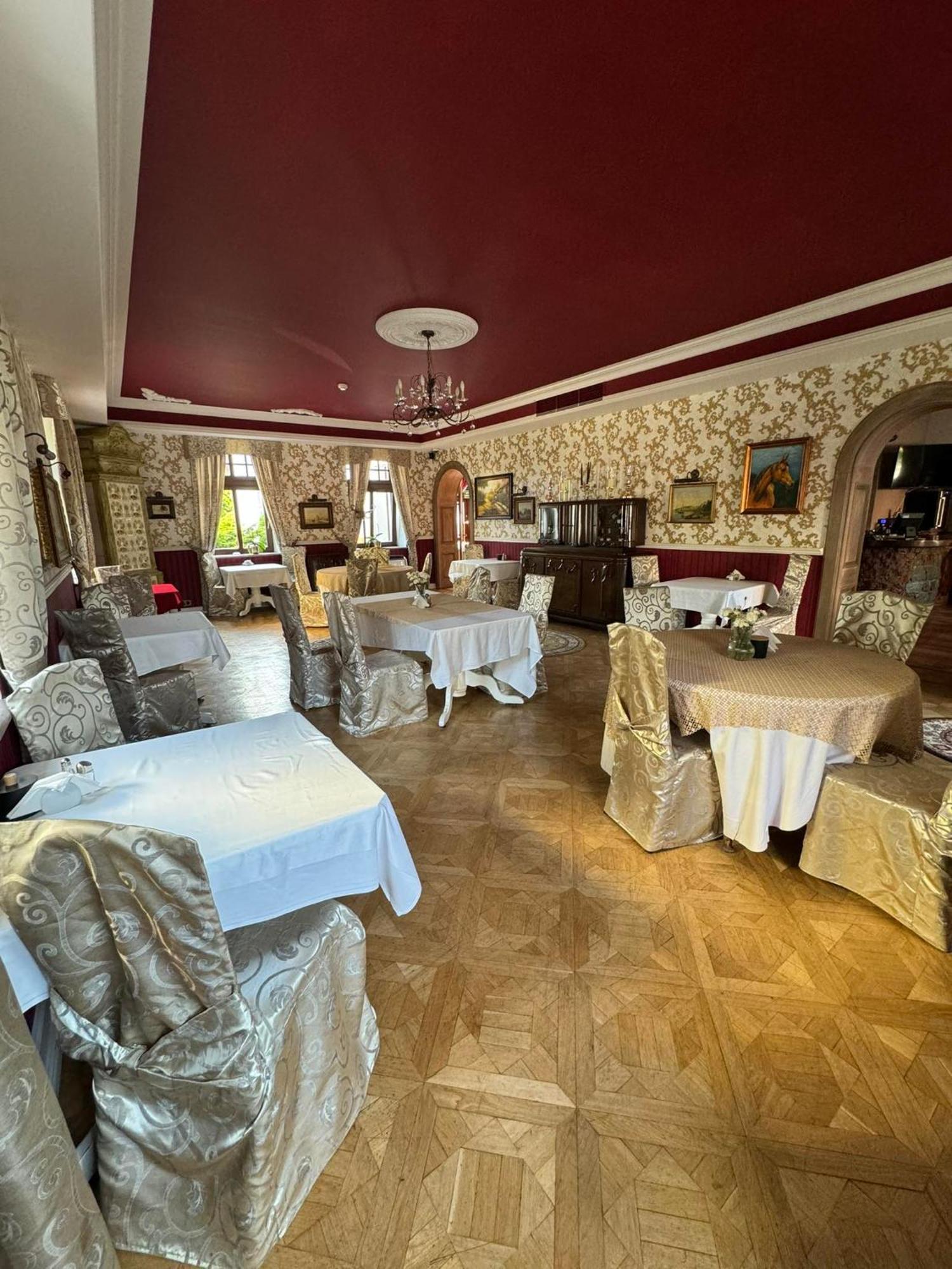 Hotel Palacyk Konin Конин Экстерьер фото
