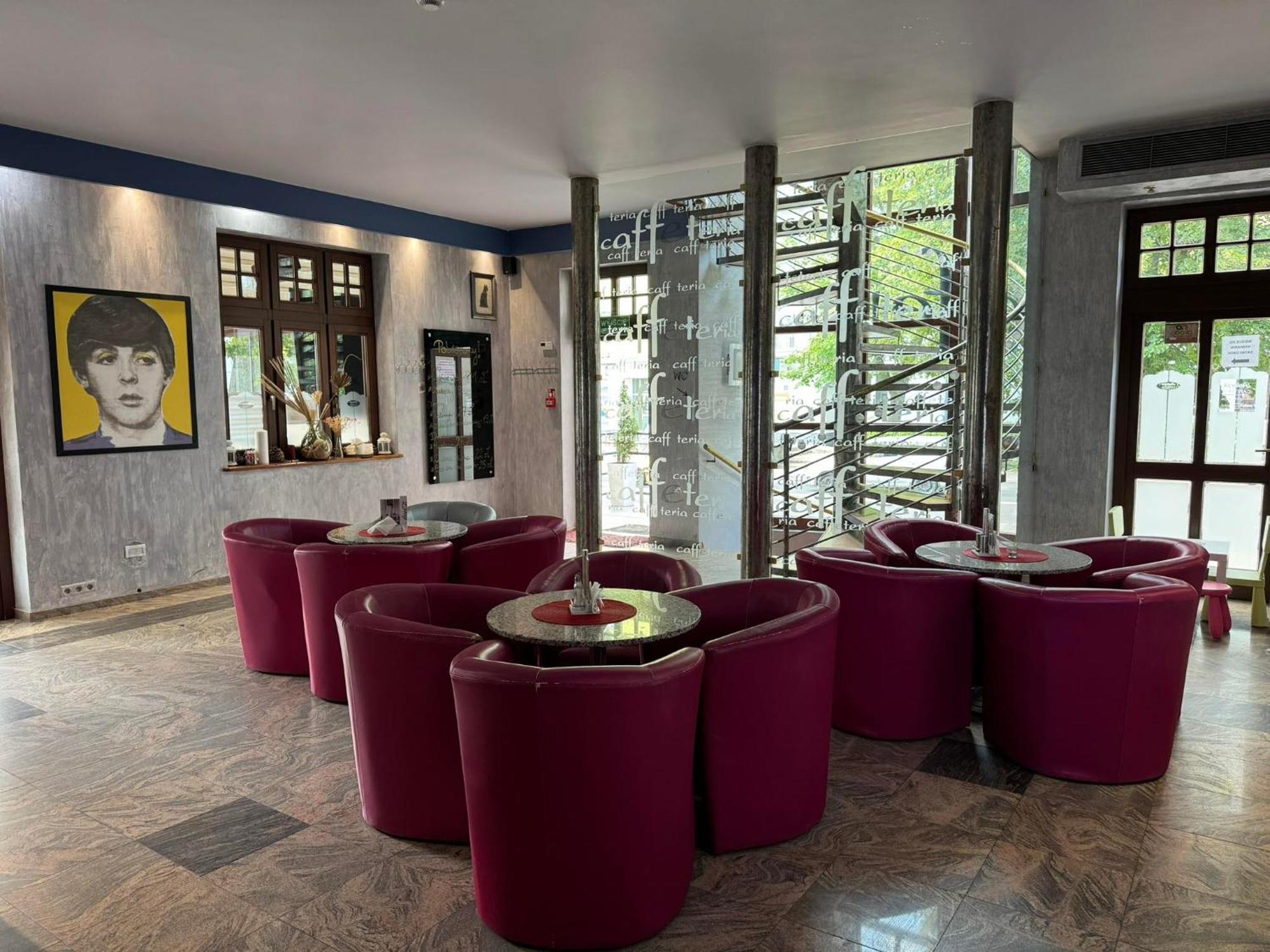Hotel Palacyk Konin Конин Экстерьер фото